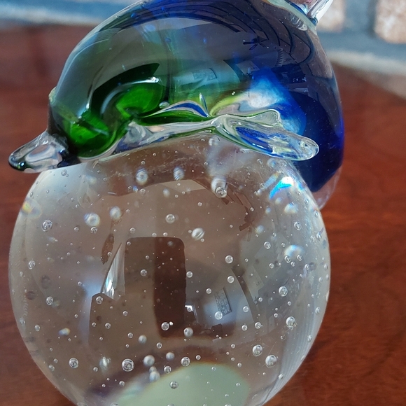 Art Glass Paperweight Blue Green Dolphin  Clear Bubble Glass Ball Sphere - Picture 7 of 8